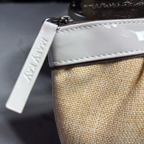 Mary Kay Signature Coastal Colors Cosmetic Tote Makeup Bag EPC - Picture 2 of 5